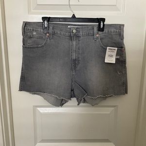 Levi’s Signature High Rise 3” Jean Shorts - Grey - Size‎ 33/16